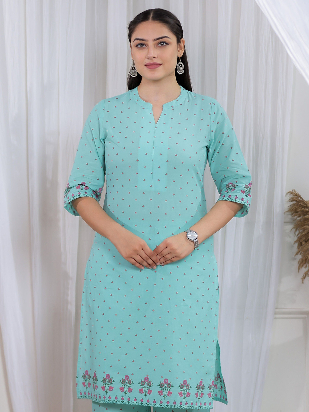Aramya Plus Size Floral Printed Mandarin Collar Pure Cotton Kurta
