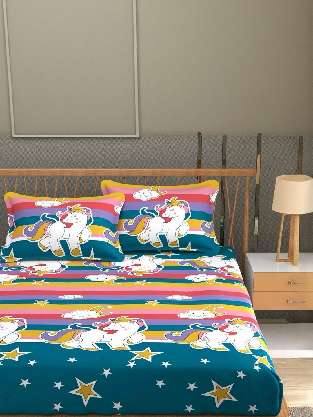 NEW TOWN Green & White Unicorn Fitted 210 TC Queen Bedsheet with 2 Pillow Covers