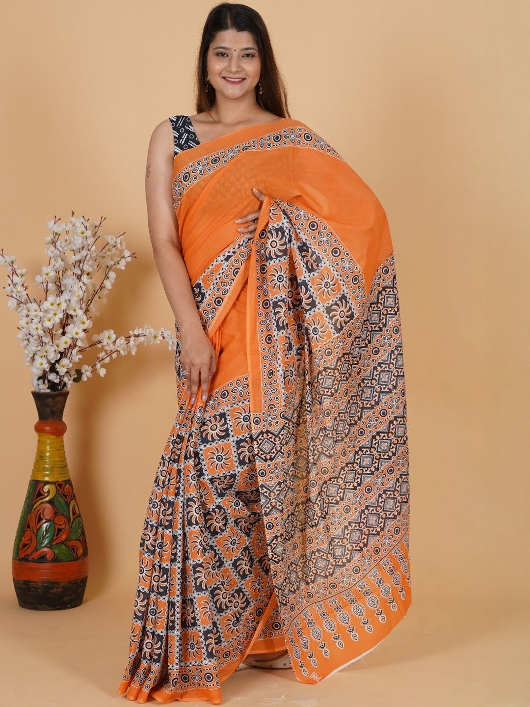 Moda Rapido Women Ethnic Motifs Ajrakh Pure Cotton Handloom Ikat Saree