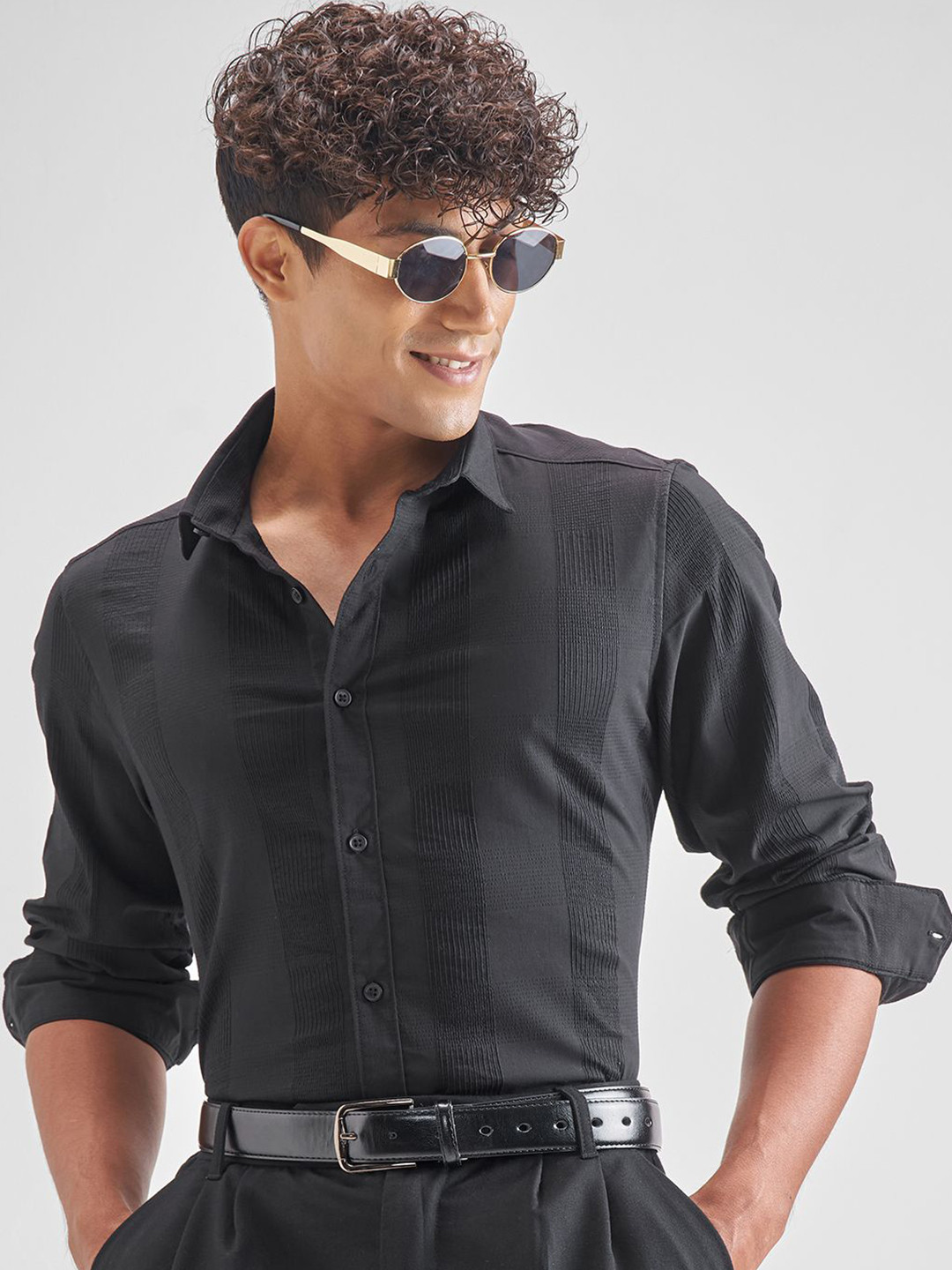 HIGHLANDER Men Dobby Slim Fit Textured Spread Collar Formal Shirt