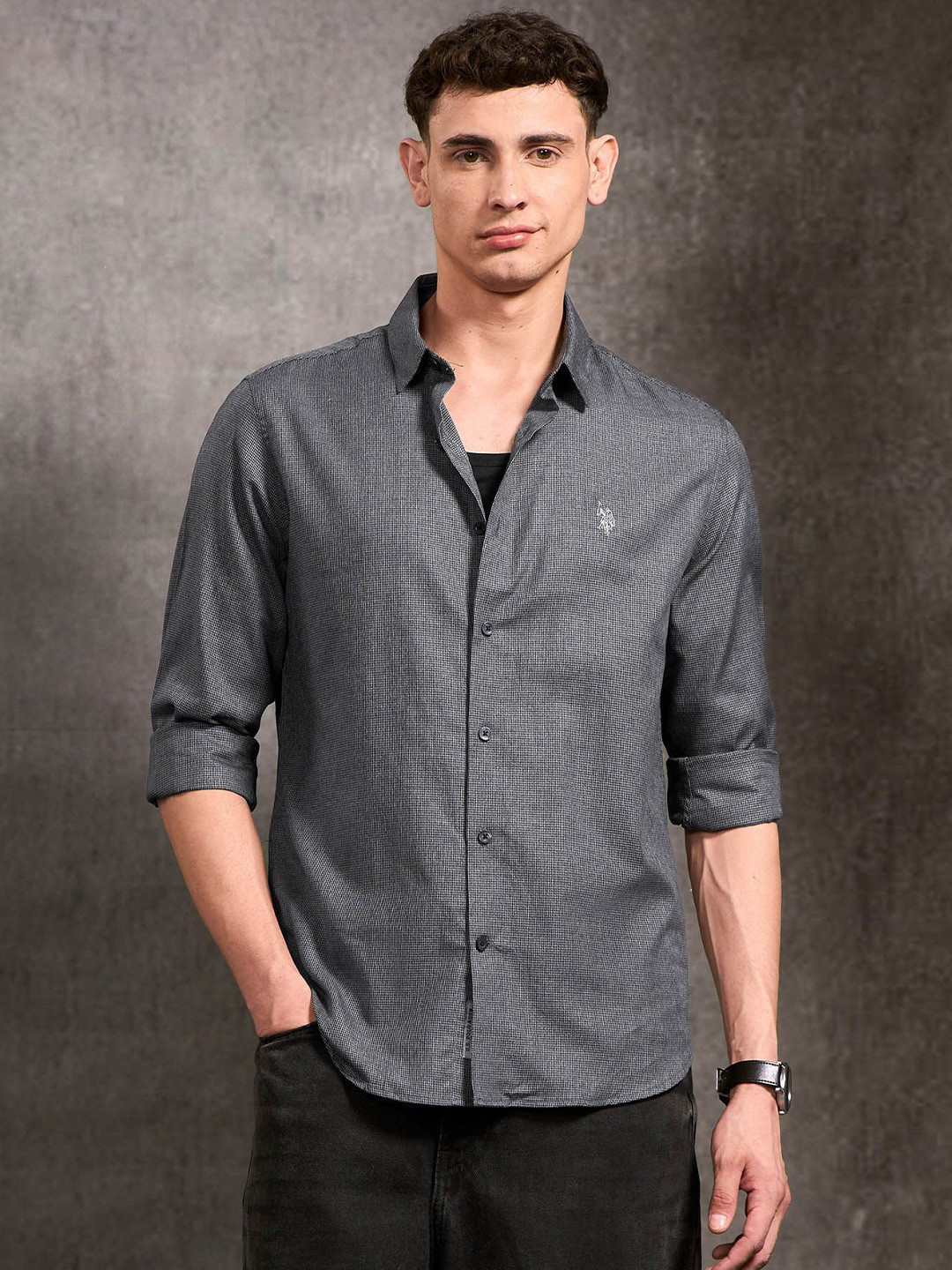 U.S. Polo Assn. Denim Co. Men Houndstooth Slim Fit Textured Pure Cotton Casual Shirt