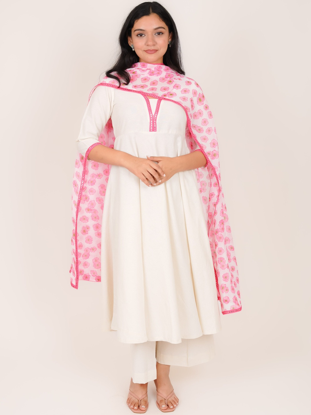 MONOMEE Women Floral Panelled Mirror Work Pure Cotton Kurta with Palazzos & With Dupatta