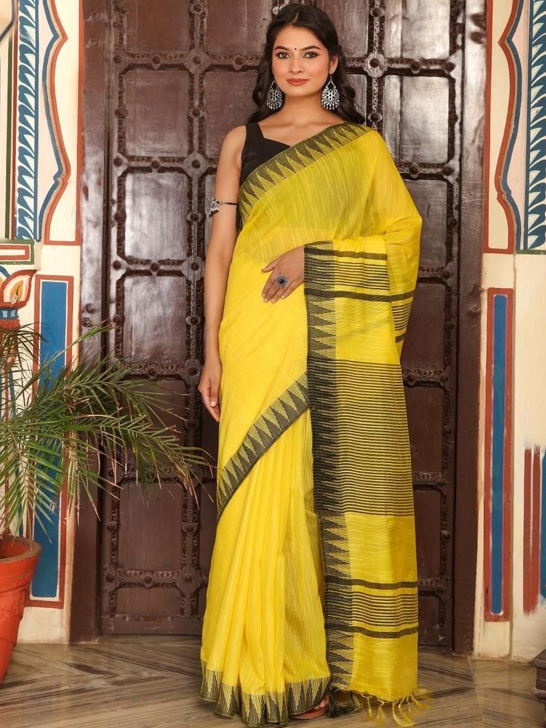 HAIDER ALI AND SONS Striped Banarasi Saree