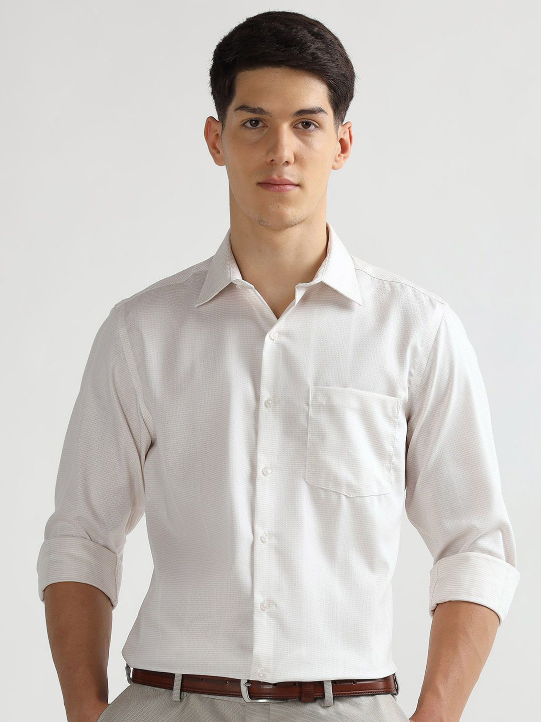 Arrow Auto Press Men Liberty Classic Fit Textured Spread Collar Formal Shirt