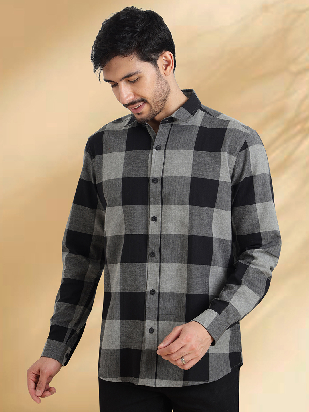 NEON CHILLIE Men Slim Fit Buffalo Checked Spread Collar Cotton Casual Shirt