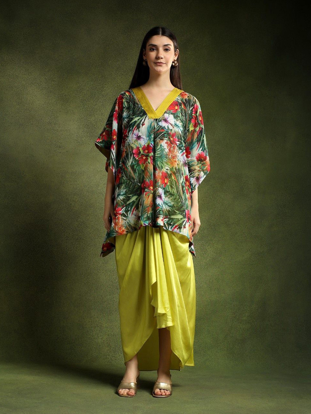 QAIYNAT Women Floral Printed Flared Sleeves Kaftan Kurta