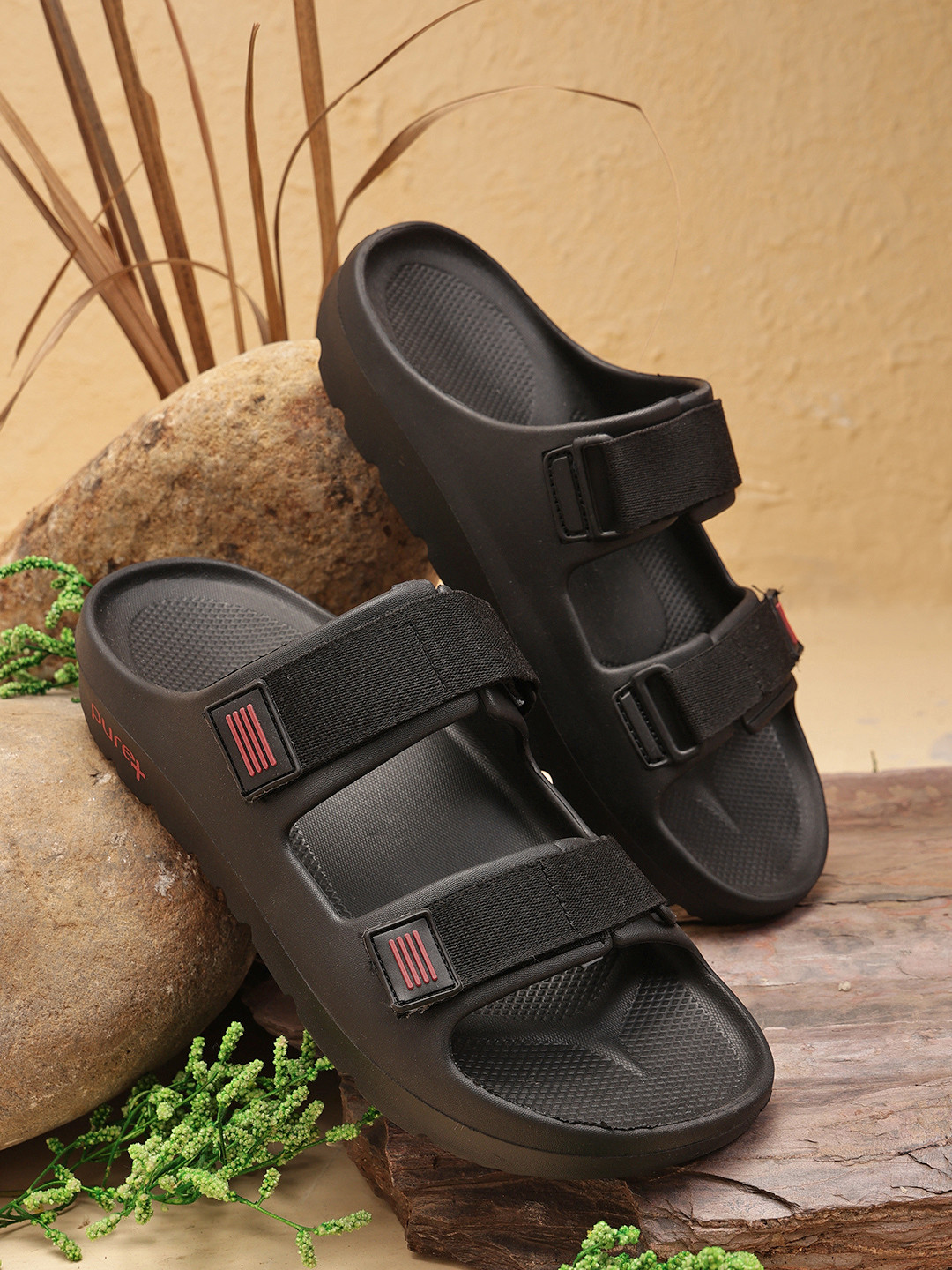 WELCOME Men Lightweight & Comfortable Arch Support Durable Anti-Skid Slippers