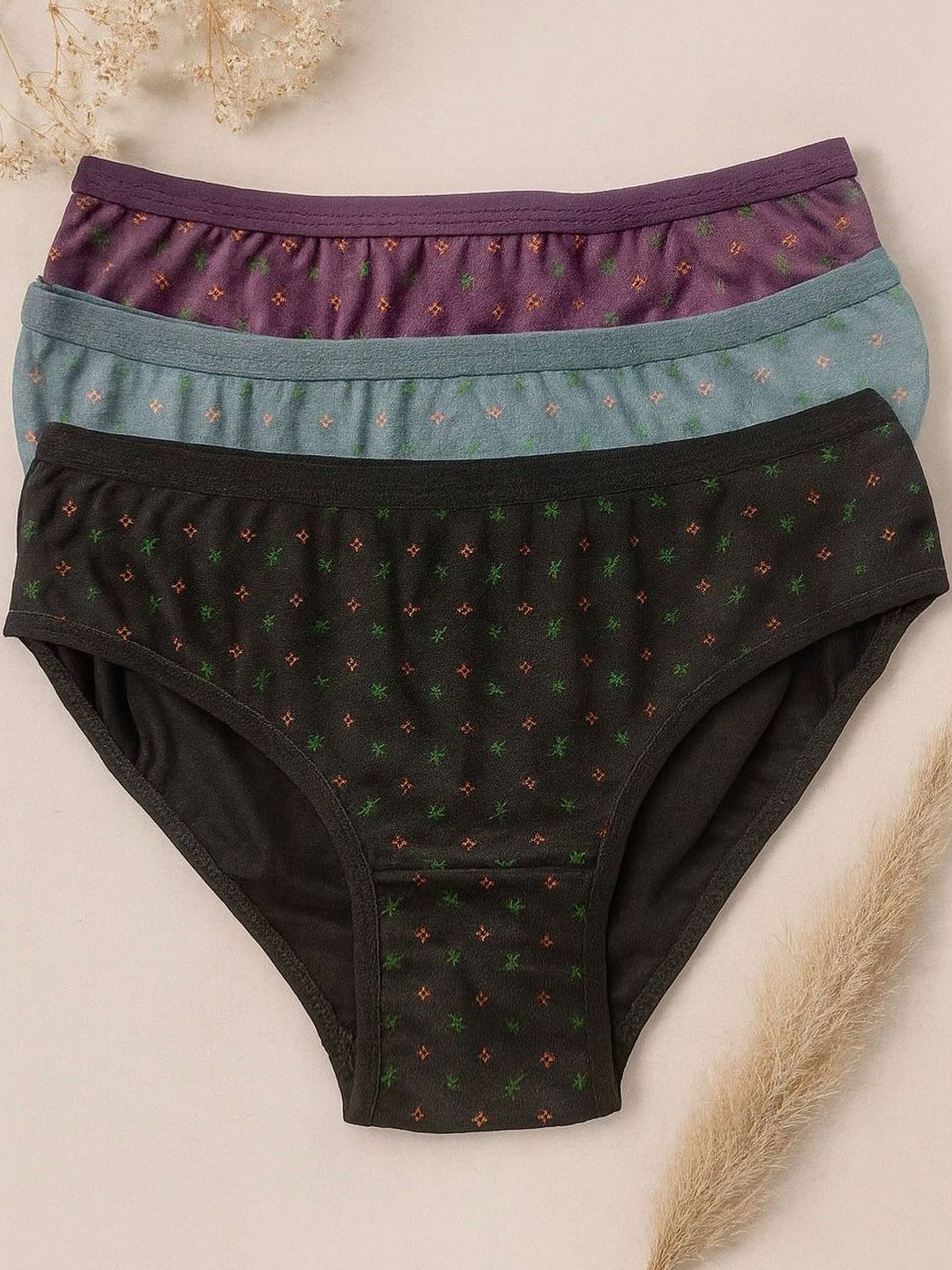 FiveFlag Women Pack Of 3 Cotton Star Print Briefs