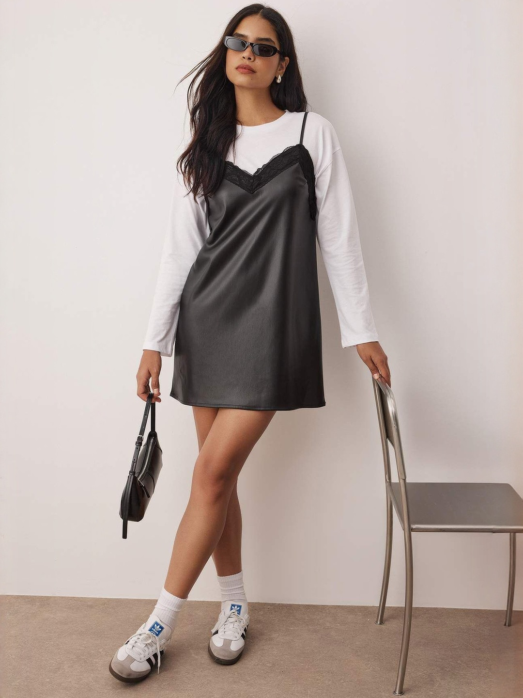 Trendyol Women V-Neck Sleeveless Mini Dress