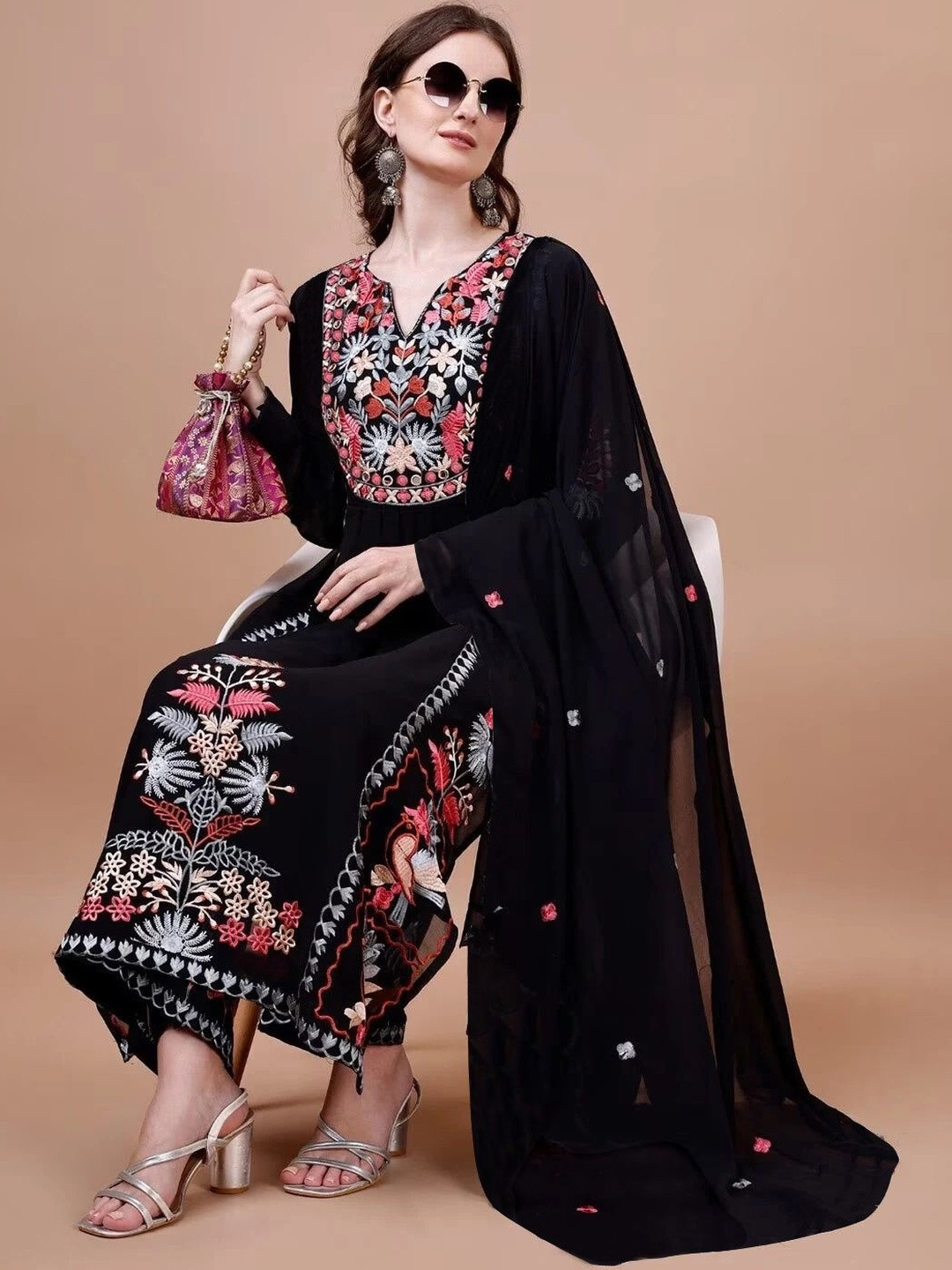 ATOXIC Floral Embroidered V-Neck Panelled Thread Work A-Line Kurta With Trousers & Dupatta