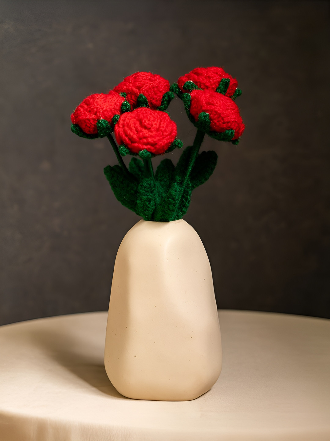 The Zappy Box Red 6 Pieces Rose Artificial Flowers