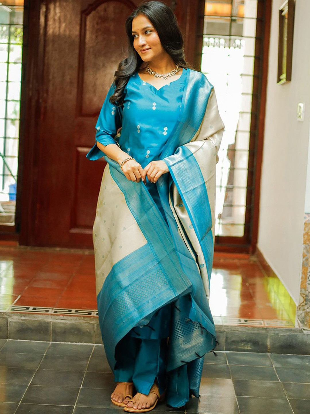 ATOXIC Embroidered Thread Work Chanderi Cotton Kurta With Trousers & Dupatta