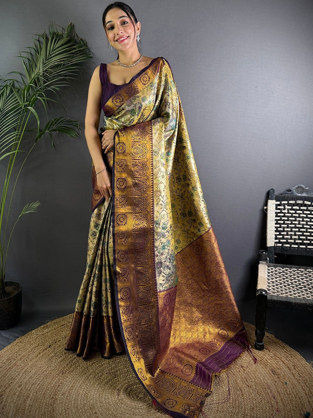 elora Floral Zari Silk Blend Handloom Dharmavaram Saree