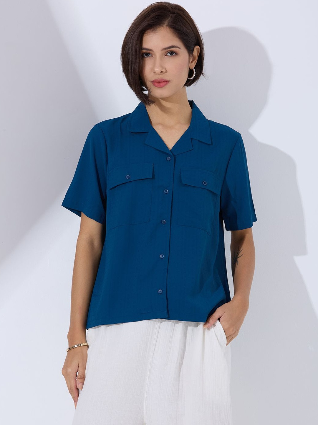 DressBerry Women Turquoise Blue Solid Synthetic Boxy Shirts