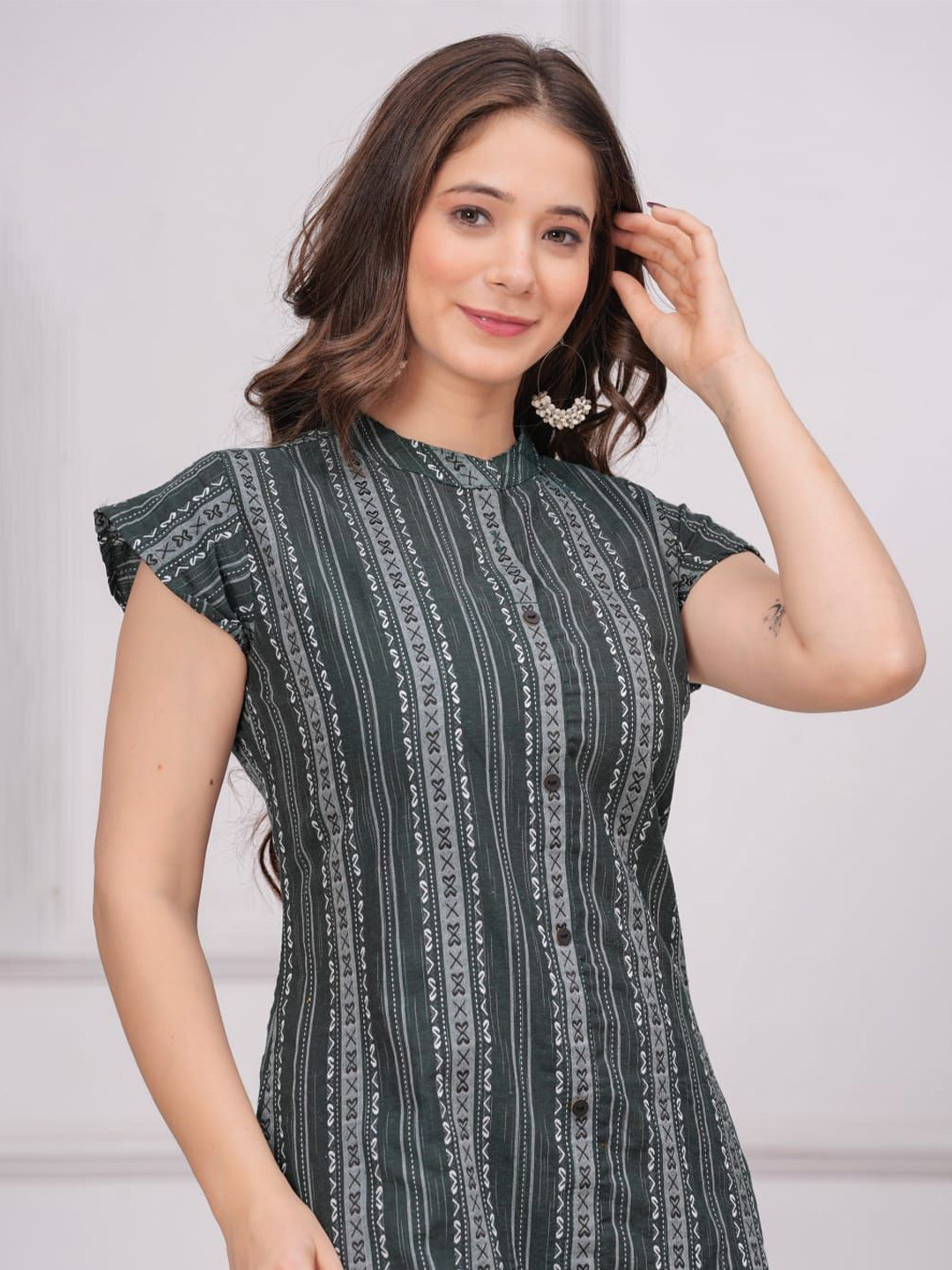 Mirana Striped Printed Mandarin Collar Kurta