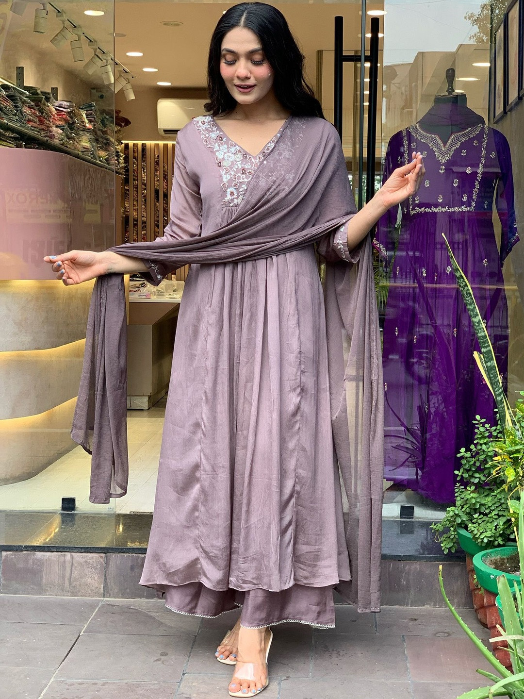 ATOXIC Women Ethnic Motifs Embroidered Tiered Thread Work Chanderi Cotton Kurta with Palazzos & With Dupatta