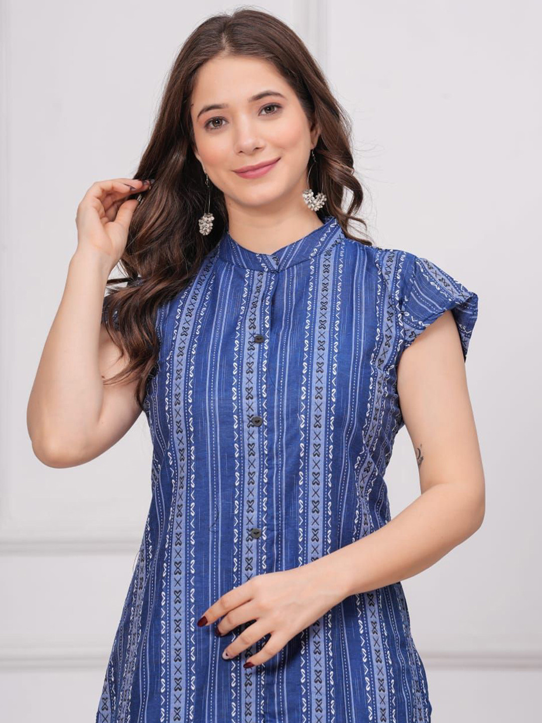 Mirana Striped Printed Mandarin Collar Kurta