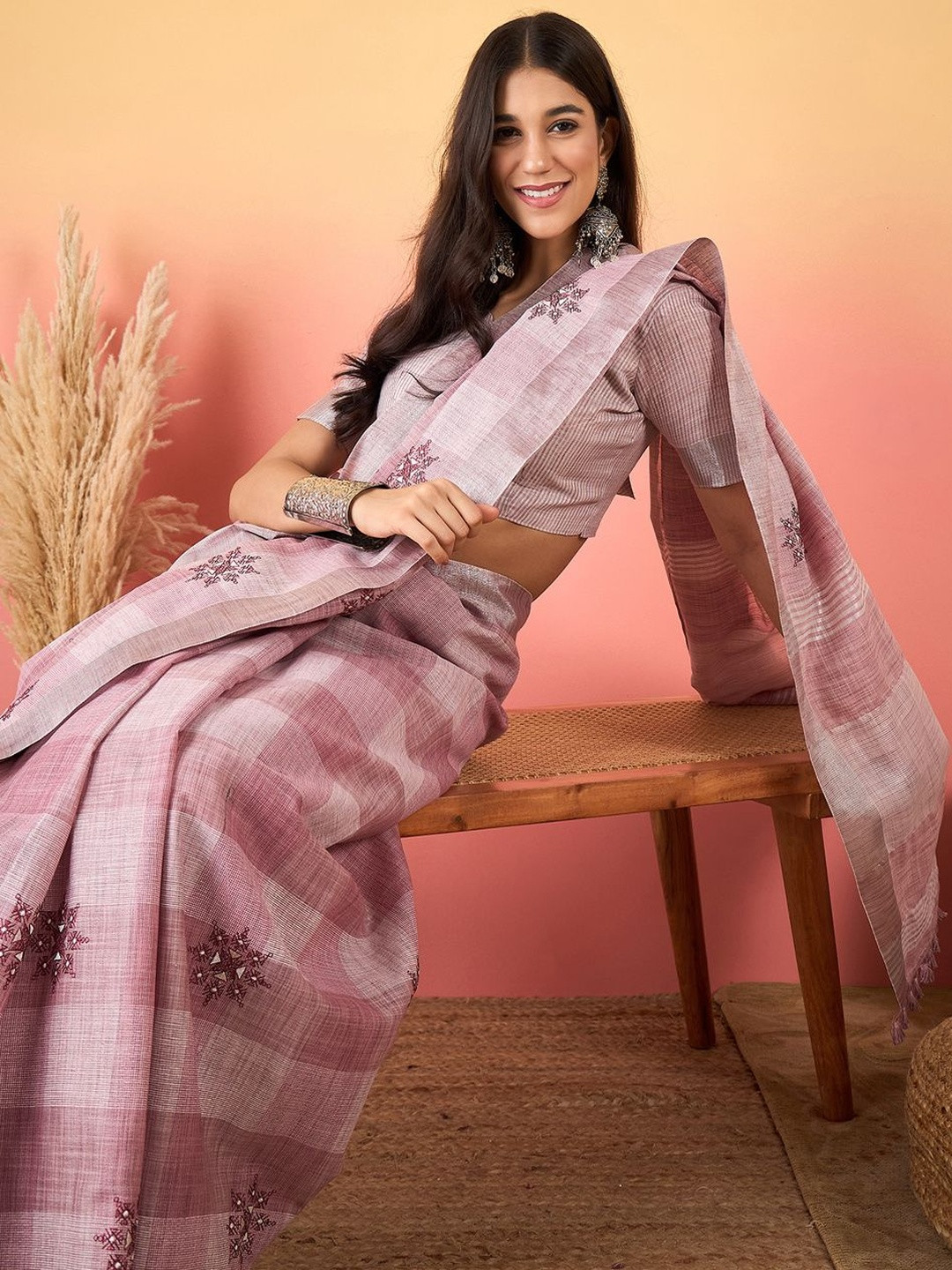 Sangria Checked Embroidered Paithani Saree With Matching Blouse