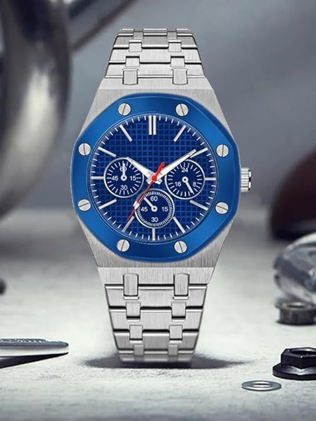 FROZIL Men Bracelet Style Straps Analogue Watch HUB-SILVER