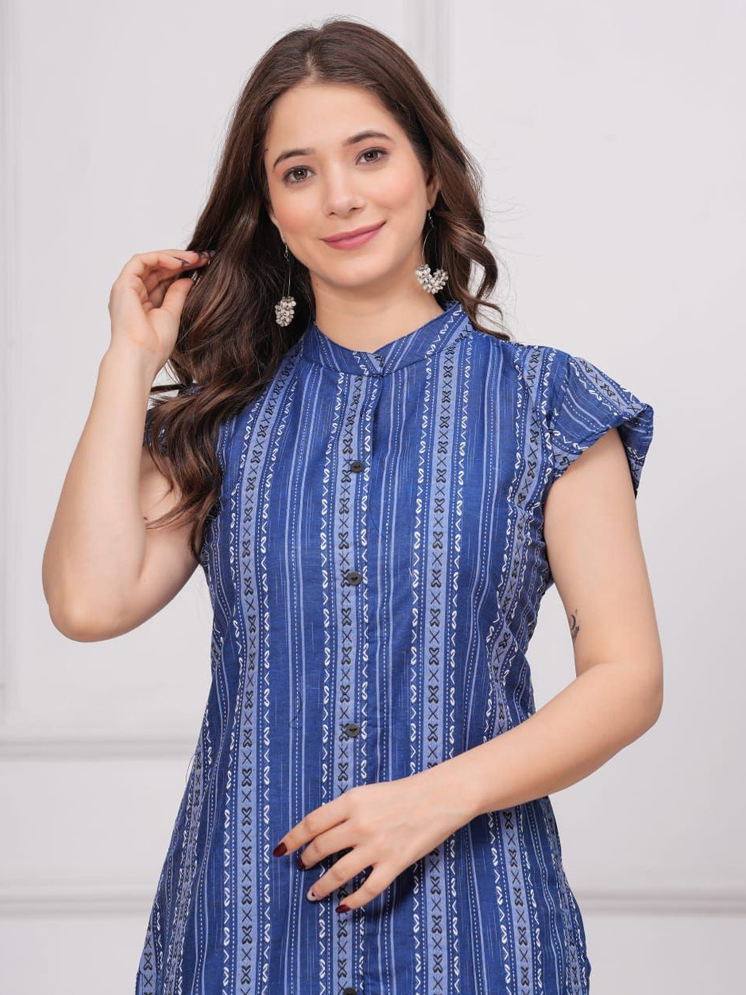 Beauty Woven Design Mandarin Collar Straight Cotton Kurta