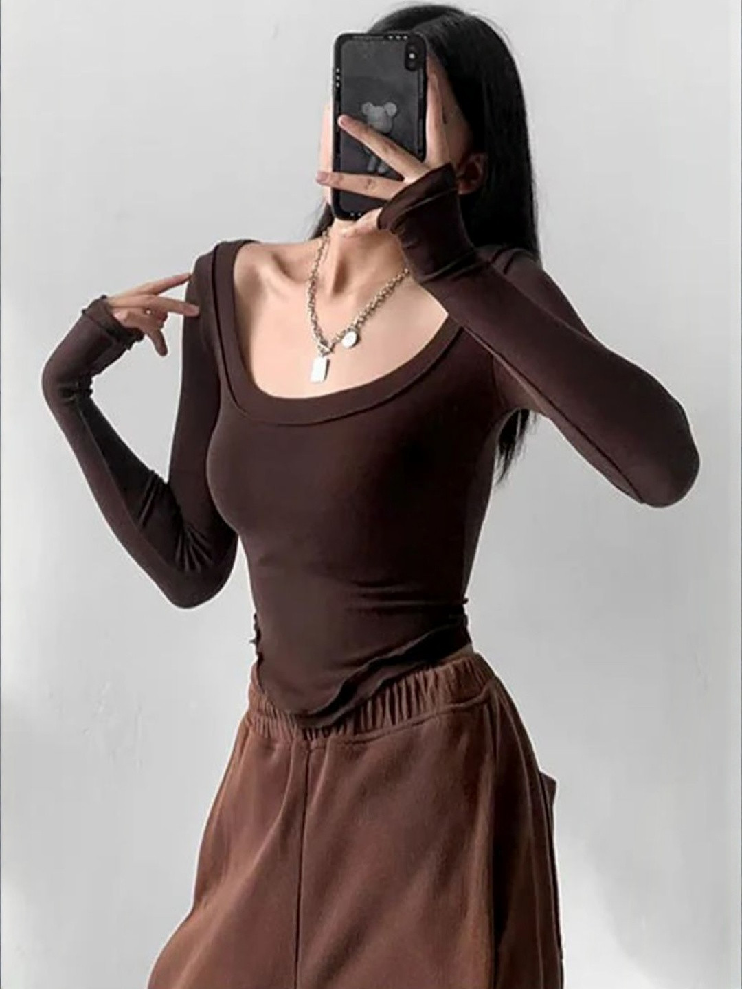 Istyle Can Women Brown Scoop Neck Long Sleeve Fitted Top