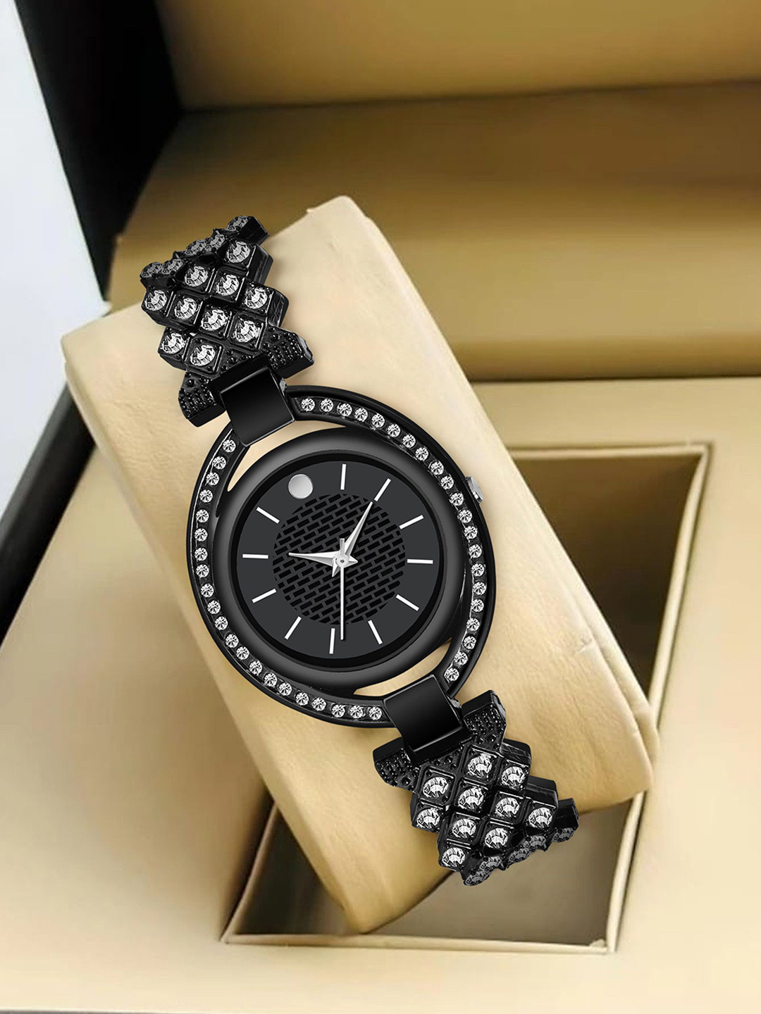 FROZIL Women Dial & Stainless Steel Straps Analogue Watch MW-507-Black