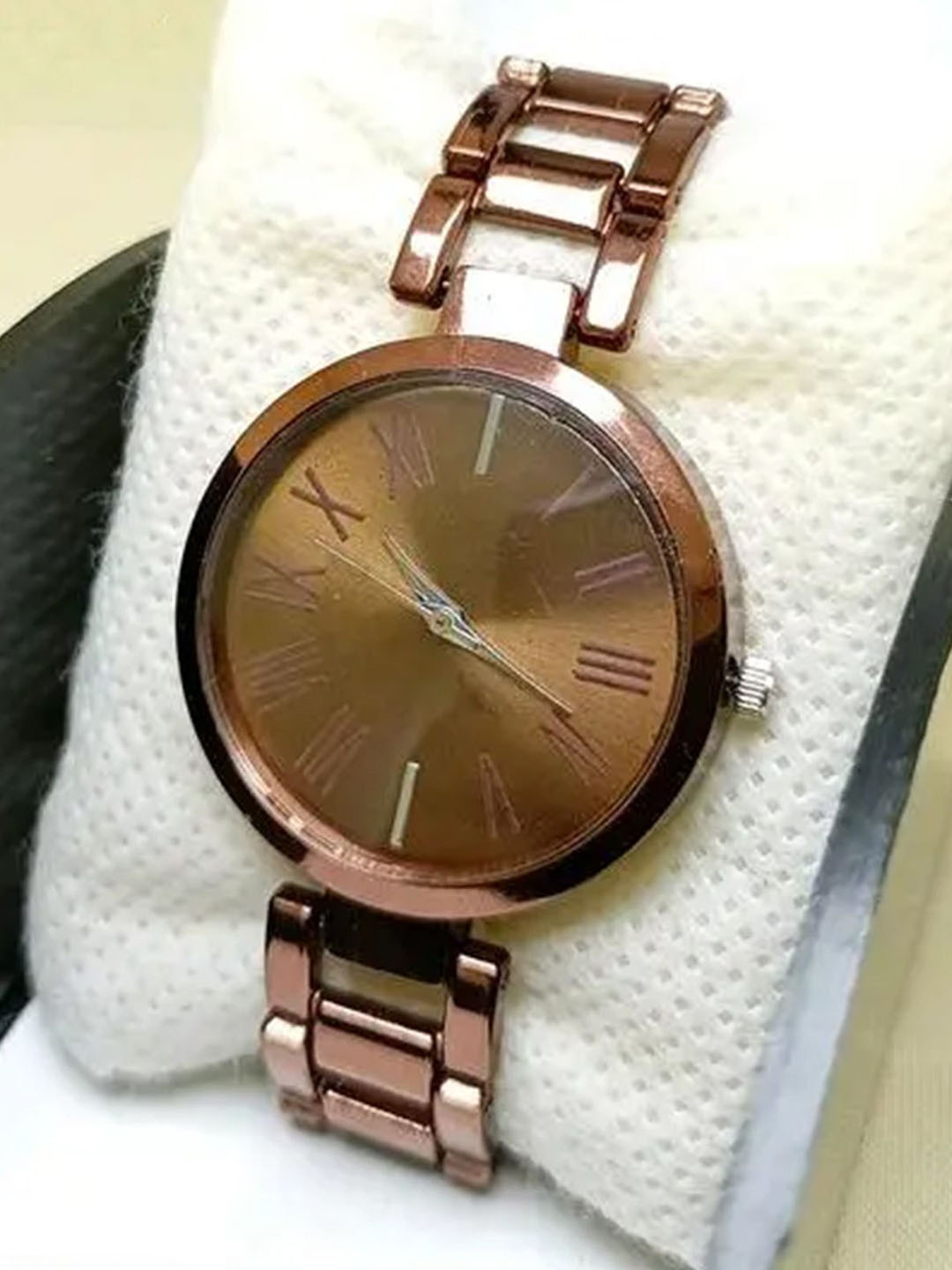 FROZIL Women Round Dial & Bracelet Style Straps Analogue Watch Merable Brown