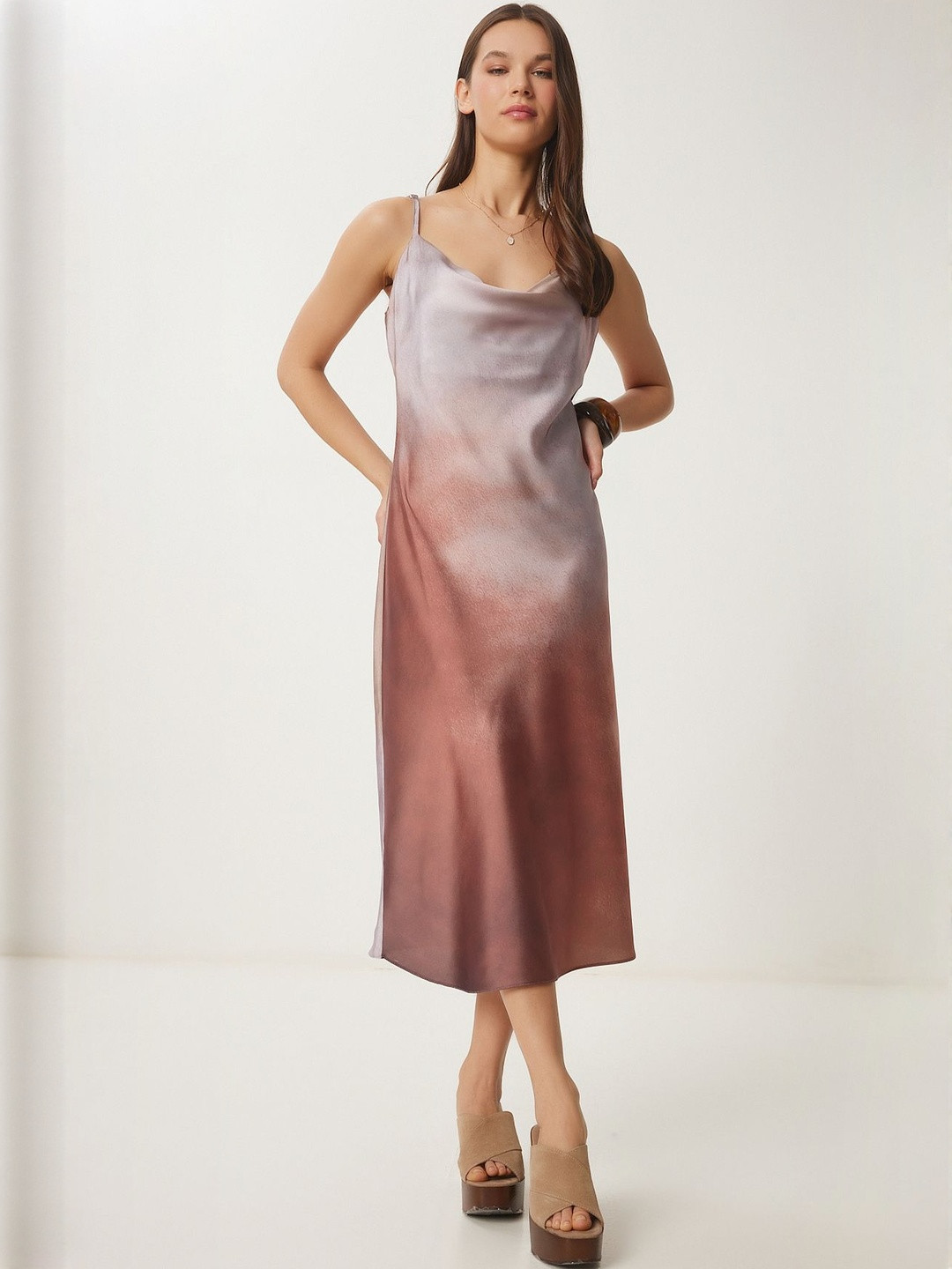 Happiness istanbul Kahverengi Haki Women Dyed Ombre Cowl Neck A-Line Midi Dress