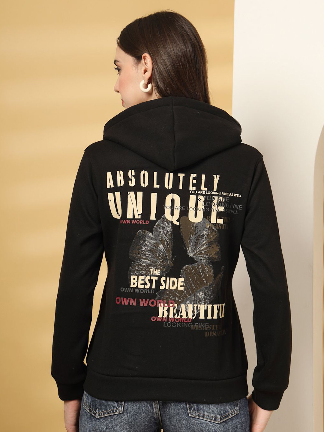 R.Code by The Roadster Life Co. Women Graphic aprinted Hooded Long Sleeves Sweatshirt