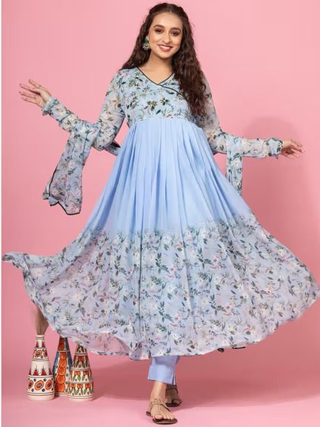 N.B.F Fashion Women Floral Printed V Neck Empire Kurta with Trousers