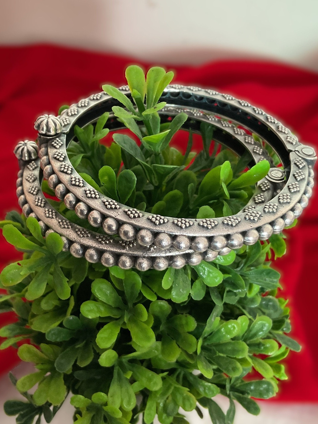 MOHATI Women Set Of 2 Lavanya Silver Plated Pair Of Bangles
