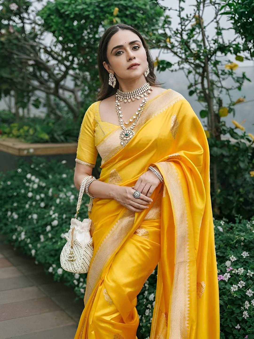 Supro Lifestyle Woven Design Zari Kanjeevaram Saree