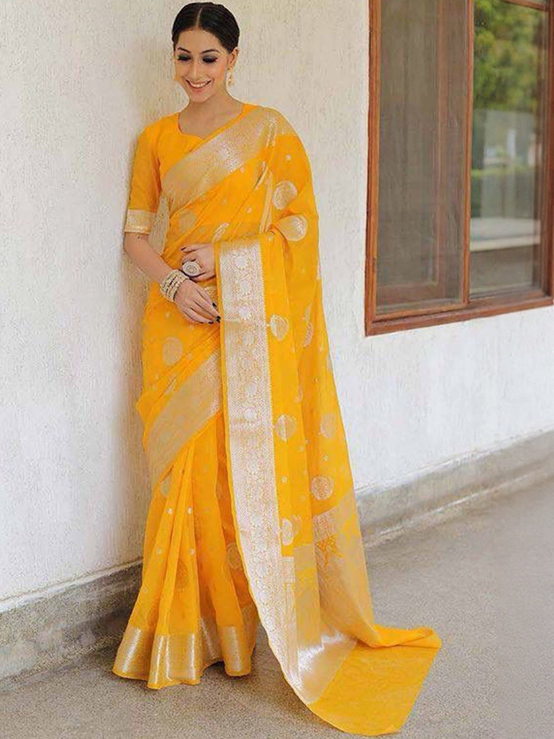 Peachmode Woven Design Zari Saree  with Unstitched Blouse Piece