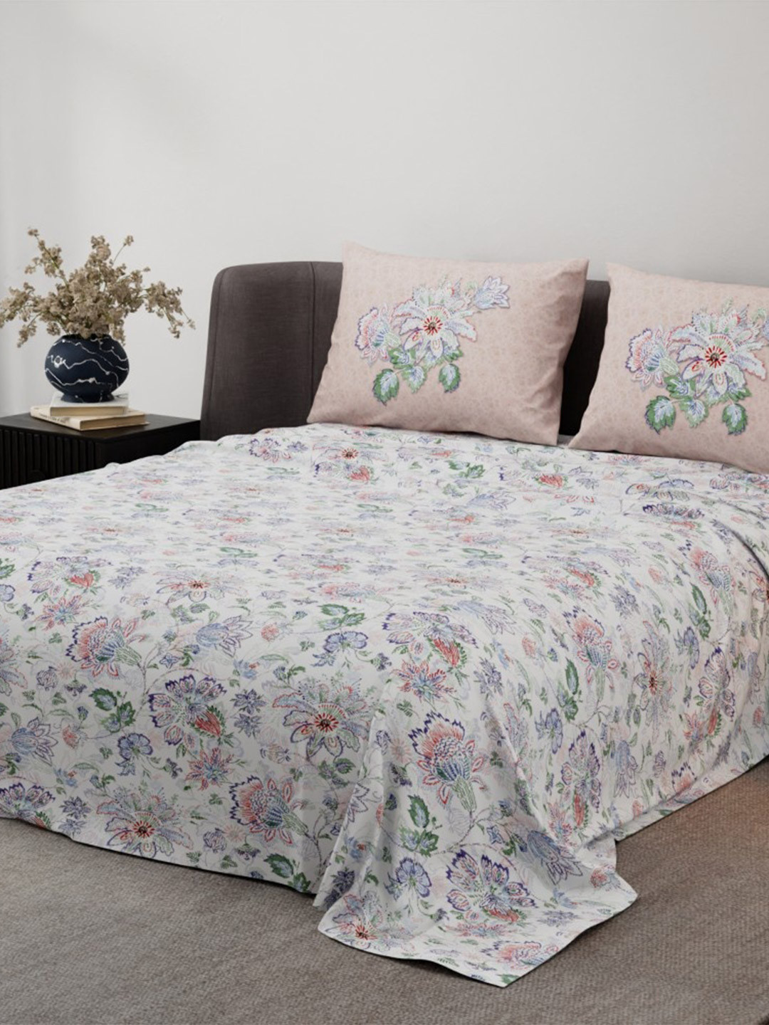 Synergized Cotton Blue & White Geometric Cotton 220 TC Super King Bedsheet Set-2.74mx2.74m