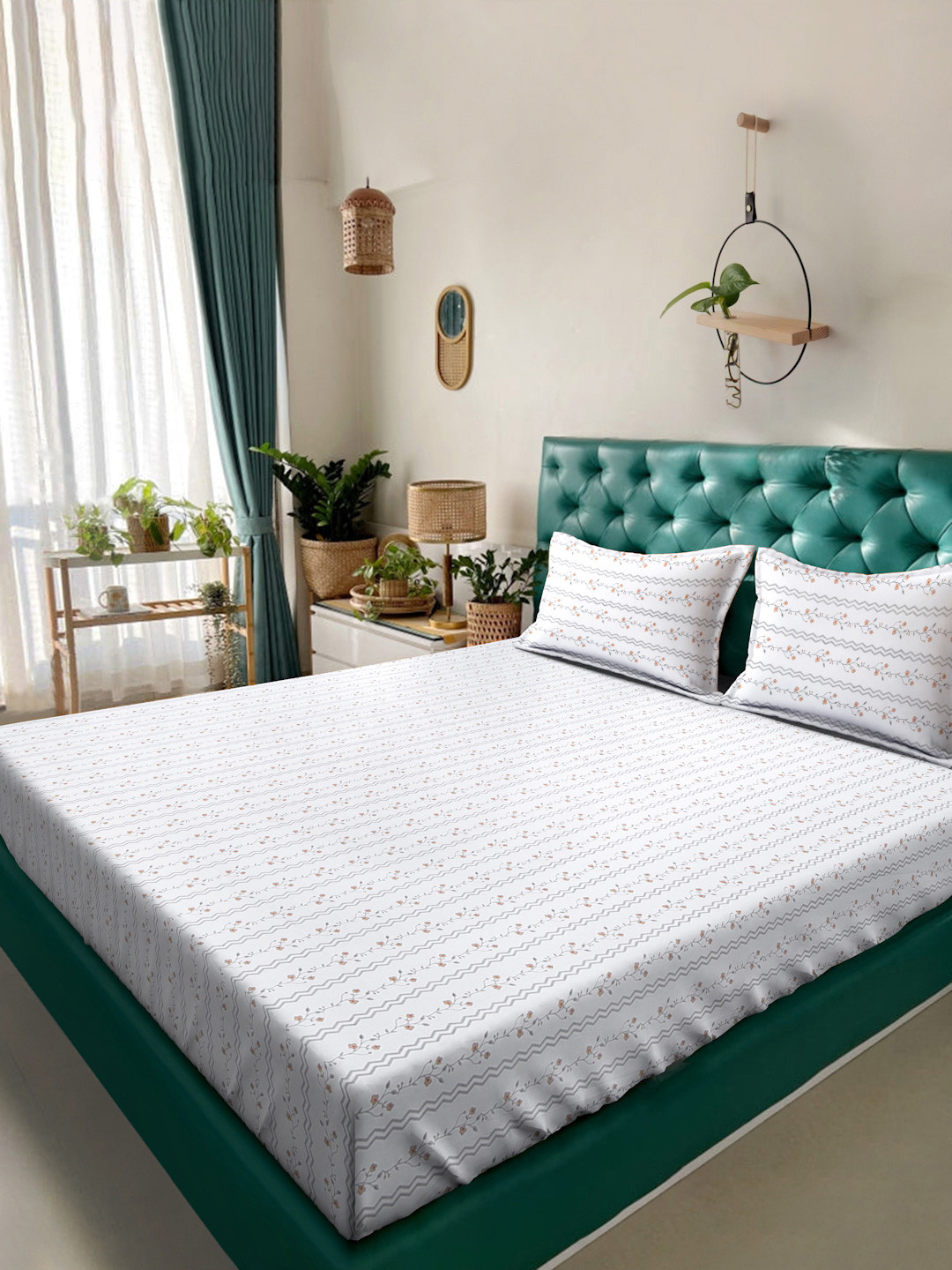 KLOTTHE White Floral Flat 400 TC Pure Cotton Super King Bedsheet With 2 Pillow Covers