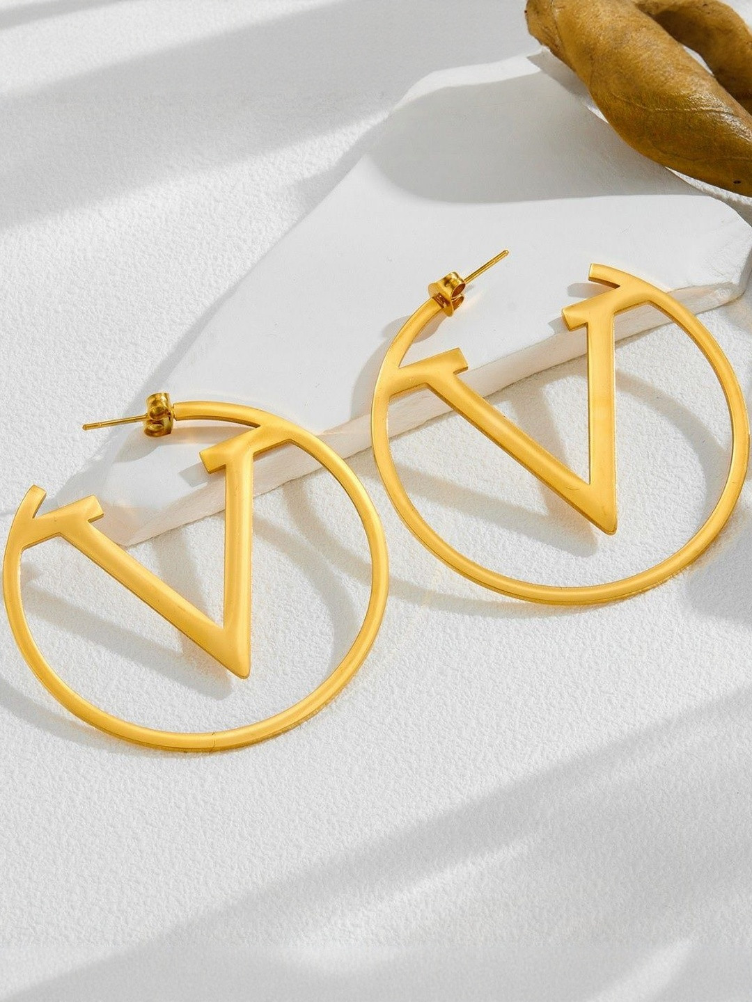 MASUMEEN TRADERS Stainless Steel Gold-Plated Circular Shaped Half Hoop Earrings
