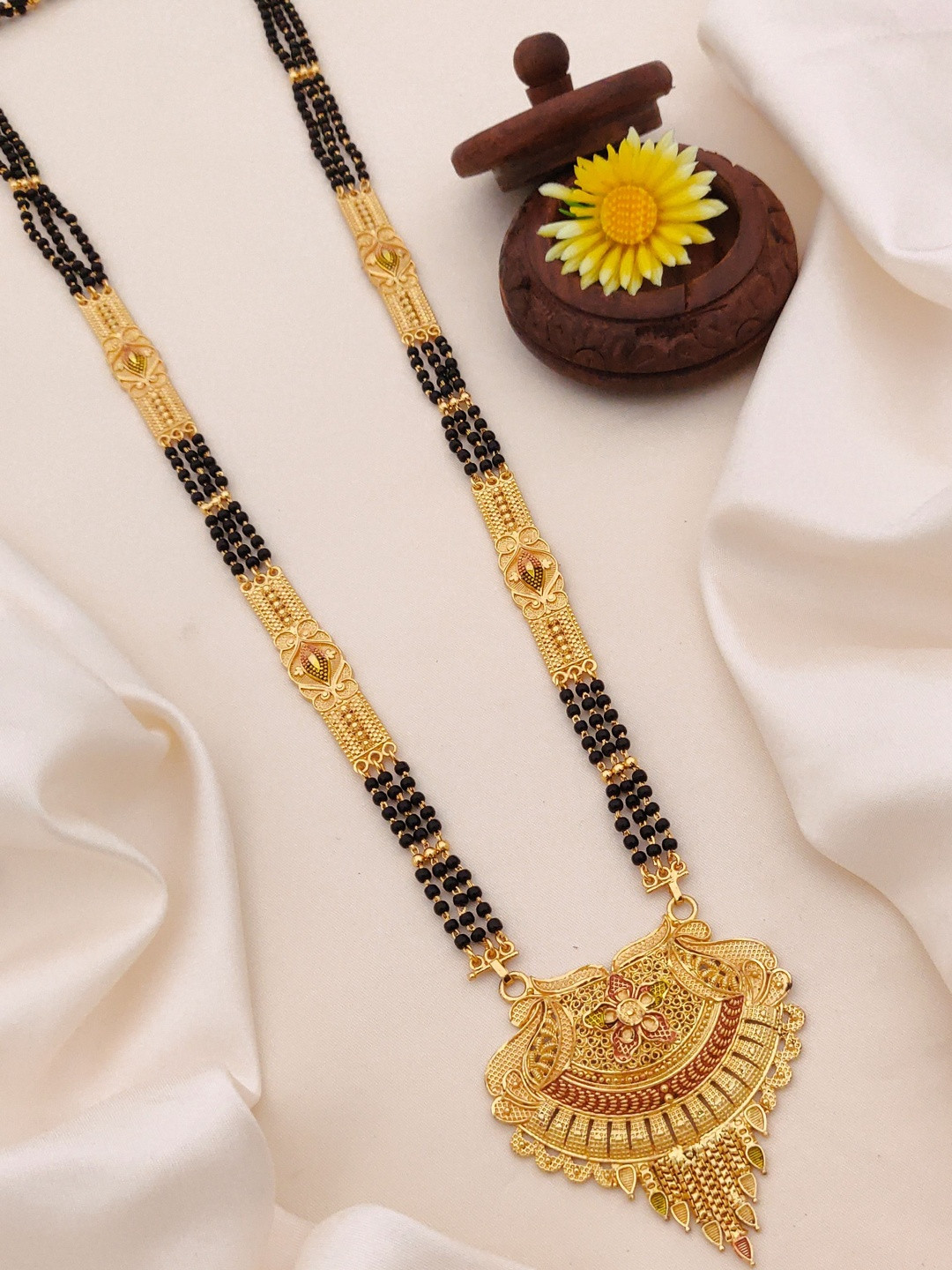 TKRB SALES HIGE Gold-Plated Artificial Beaded Floral Design Mangalsutra