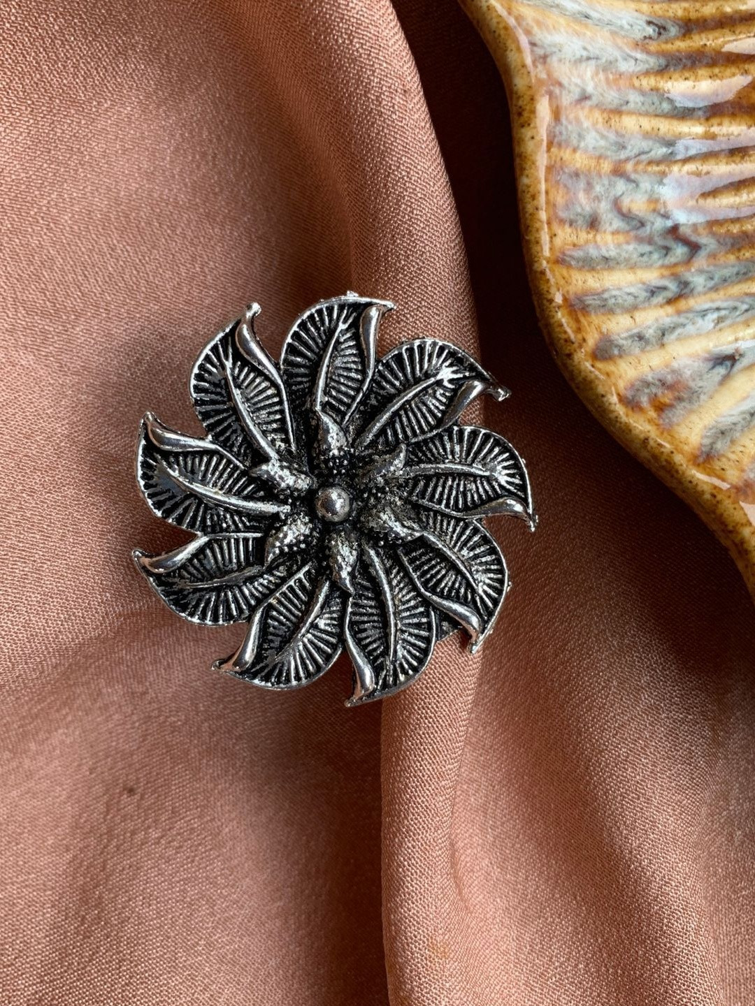 KALAVAATHI Silver-Plated Oxidised Adjustable Vintage Finger Ring