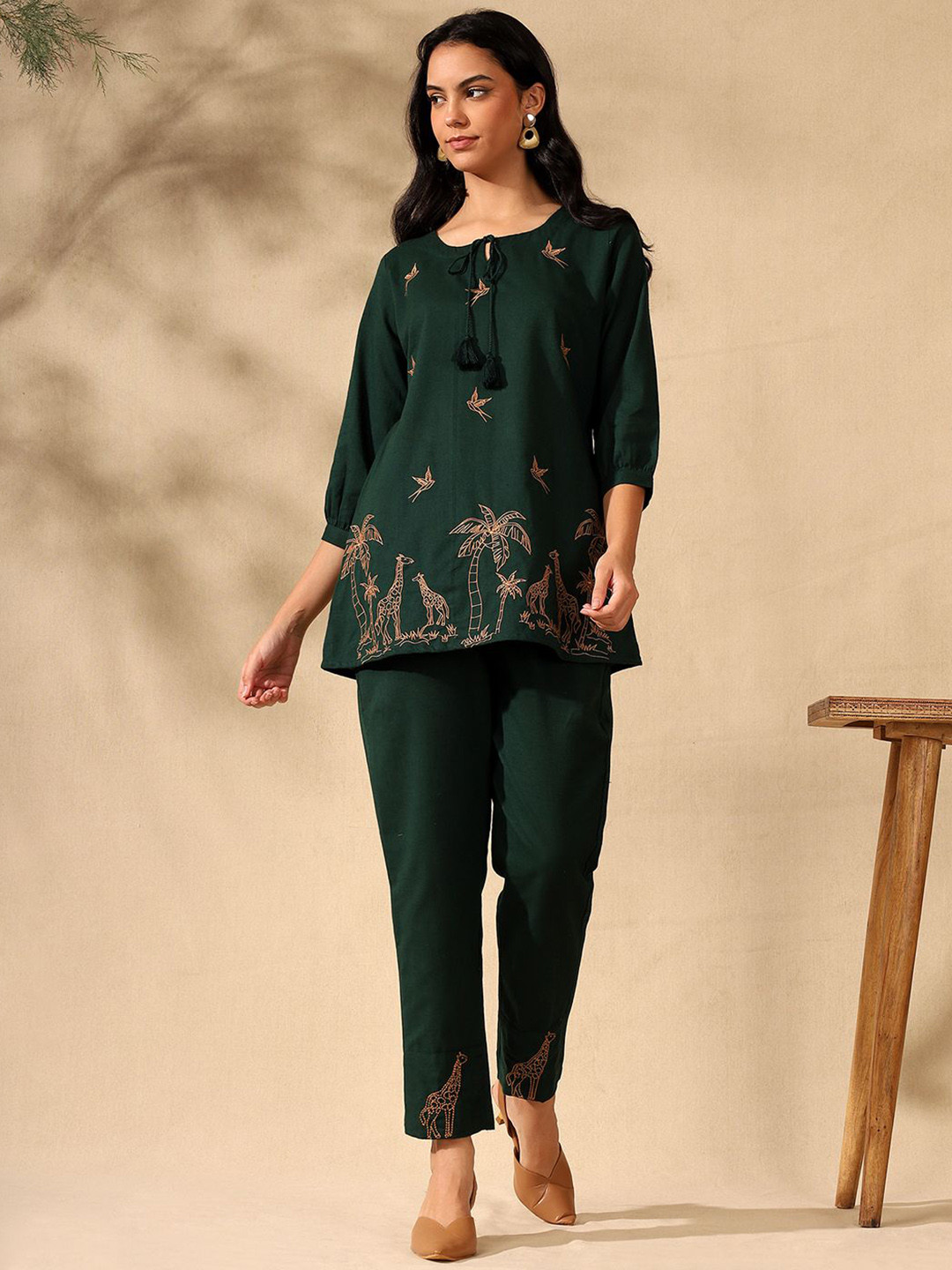 FILO HEVIS Embroidered Round Neck Tunic With Trousers