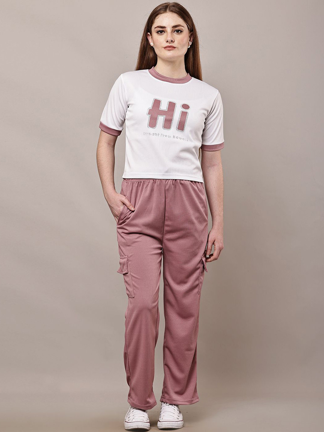 R Cube Printed Round Neck T-Shirt With Trousers s
