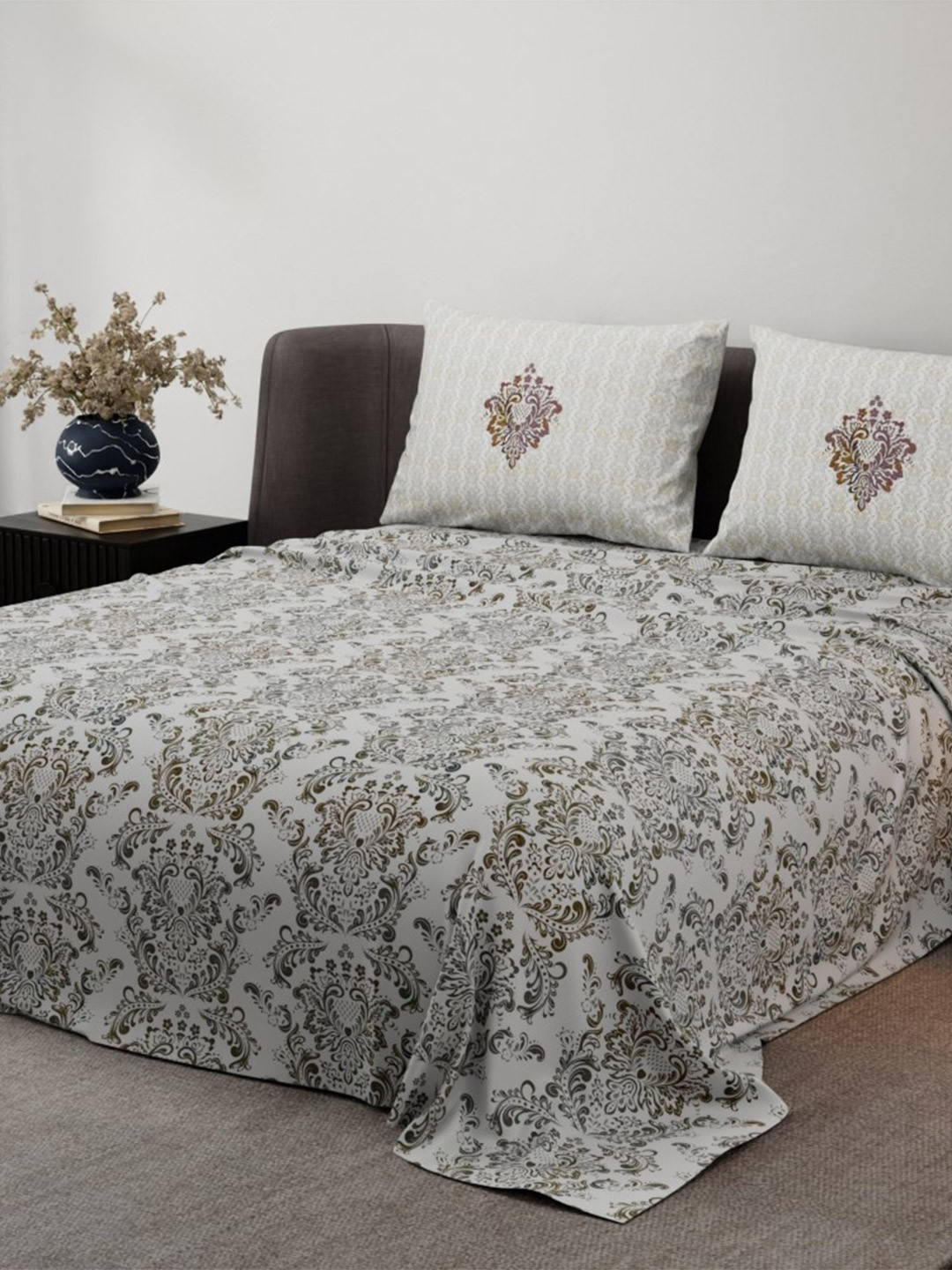 Synergized Cotton Brown & Grey Ethnic Cotton 220 TC Super King Bedsheet Set-2.74mx2.74m