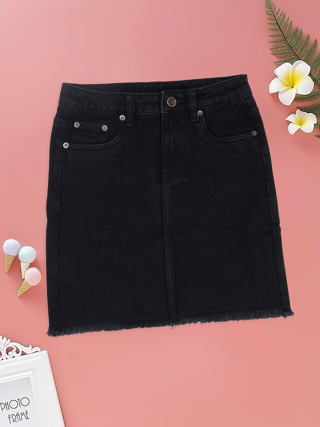 Pantaloons Junior Girls Pencil Mid Rise Mini Skirts
