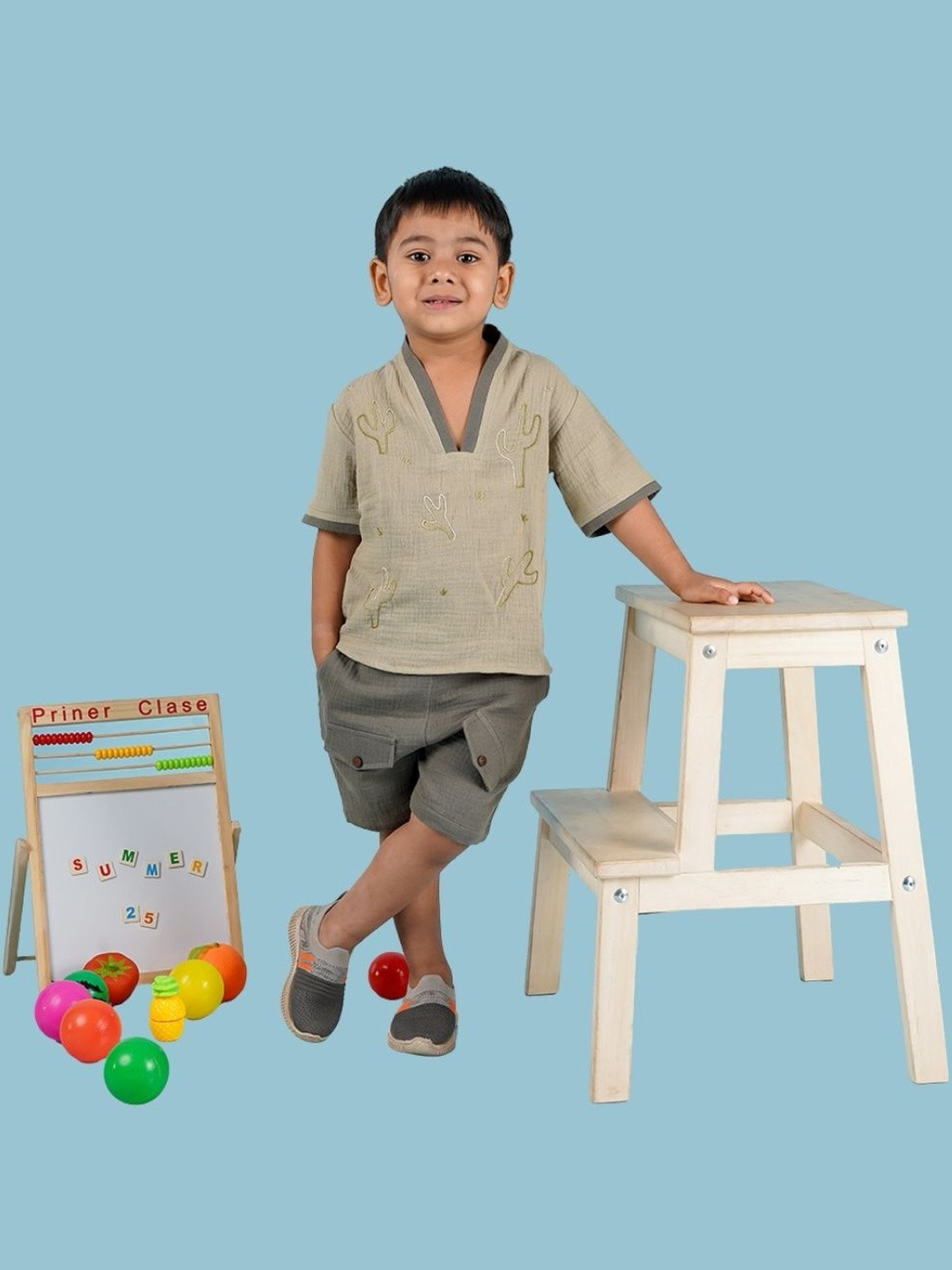 LOYZO-LOYAL TO JOY Boys Handcrafted T-shirt With Capris Set