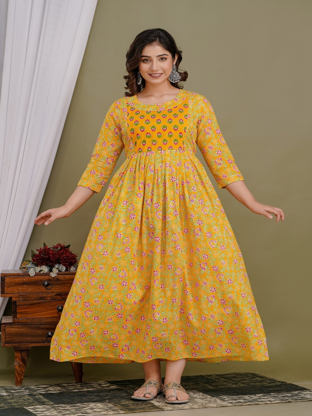 FASHION CLOUD Women Yellow Cotton Floral Printed Maternity Kurta