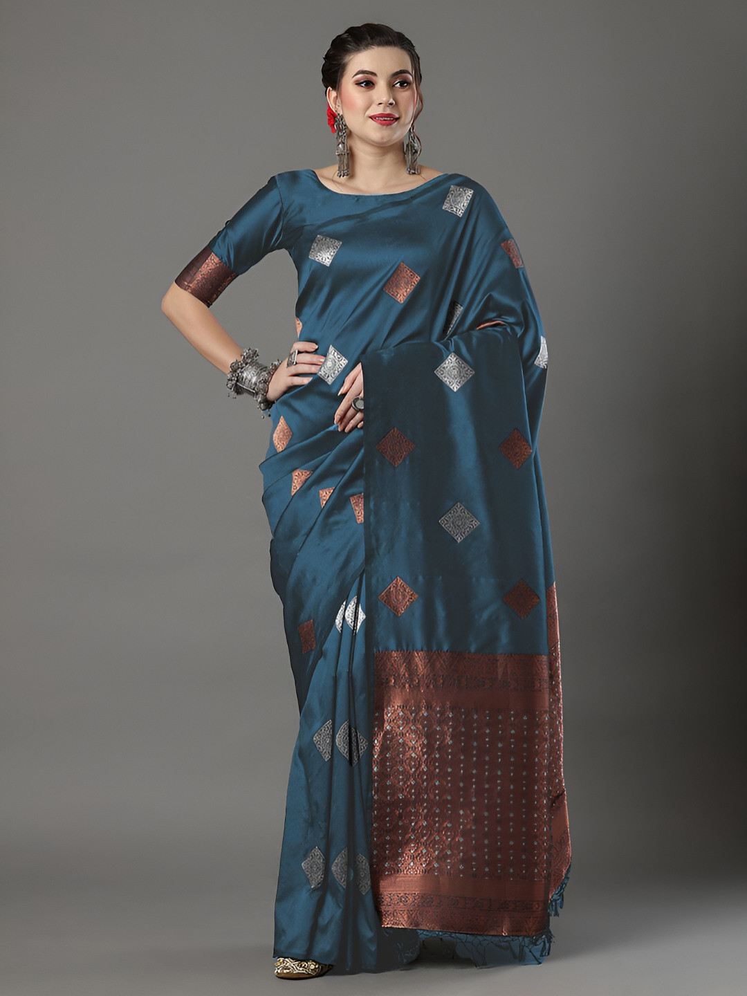 PRIMENIKS Zari Woven Design Banarasi Saree