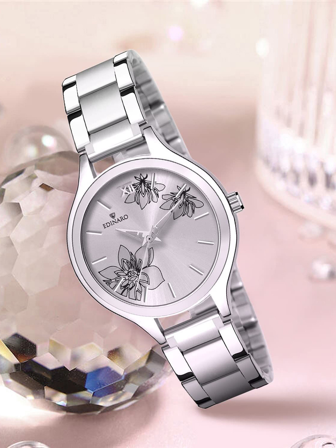 EDINARO Girls Dial & Stainless Steel Bracelet Style Straps Analogue Watch ED-2137W