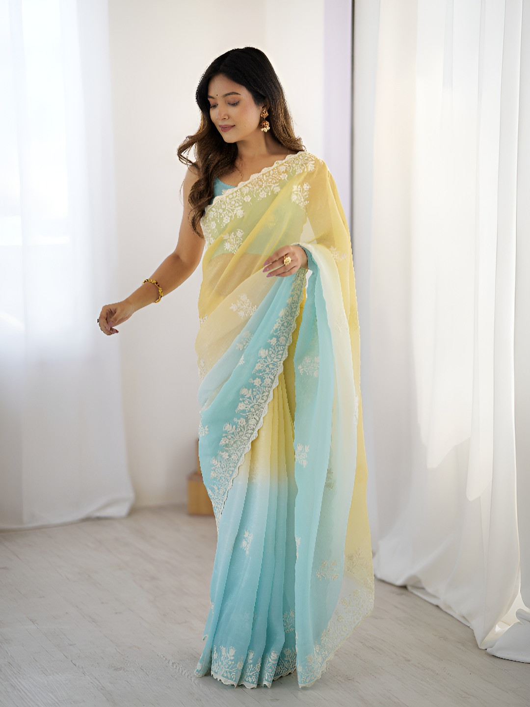Vintro Ethnic Motifs Embroidered Fashion Saree