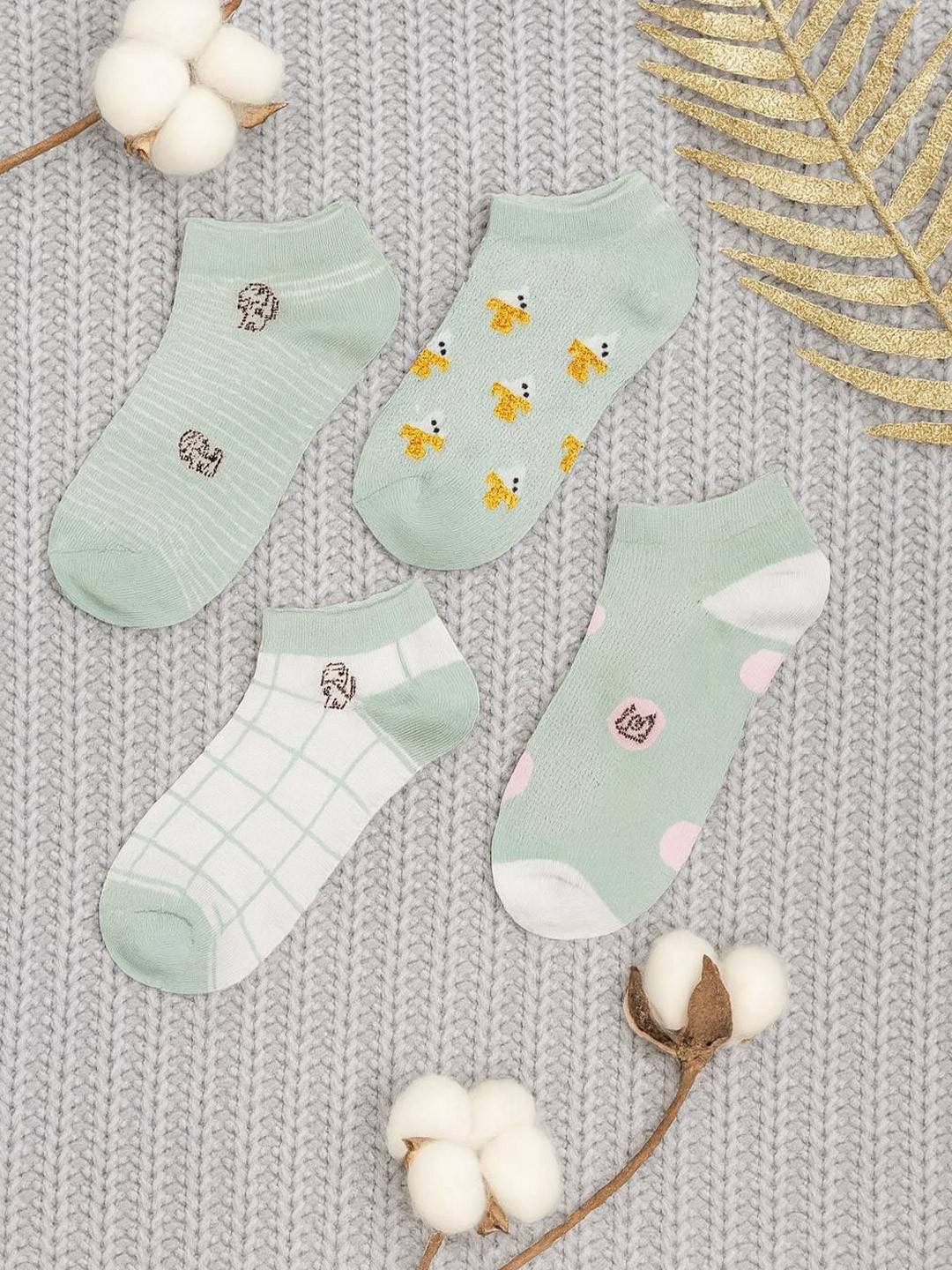 J Style Pack Of 4 Embroidered Ankle-Length  Socks