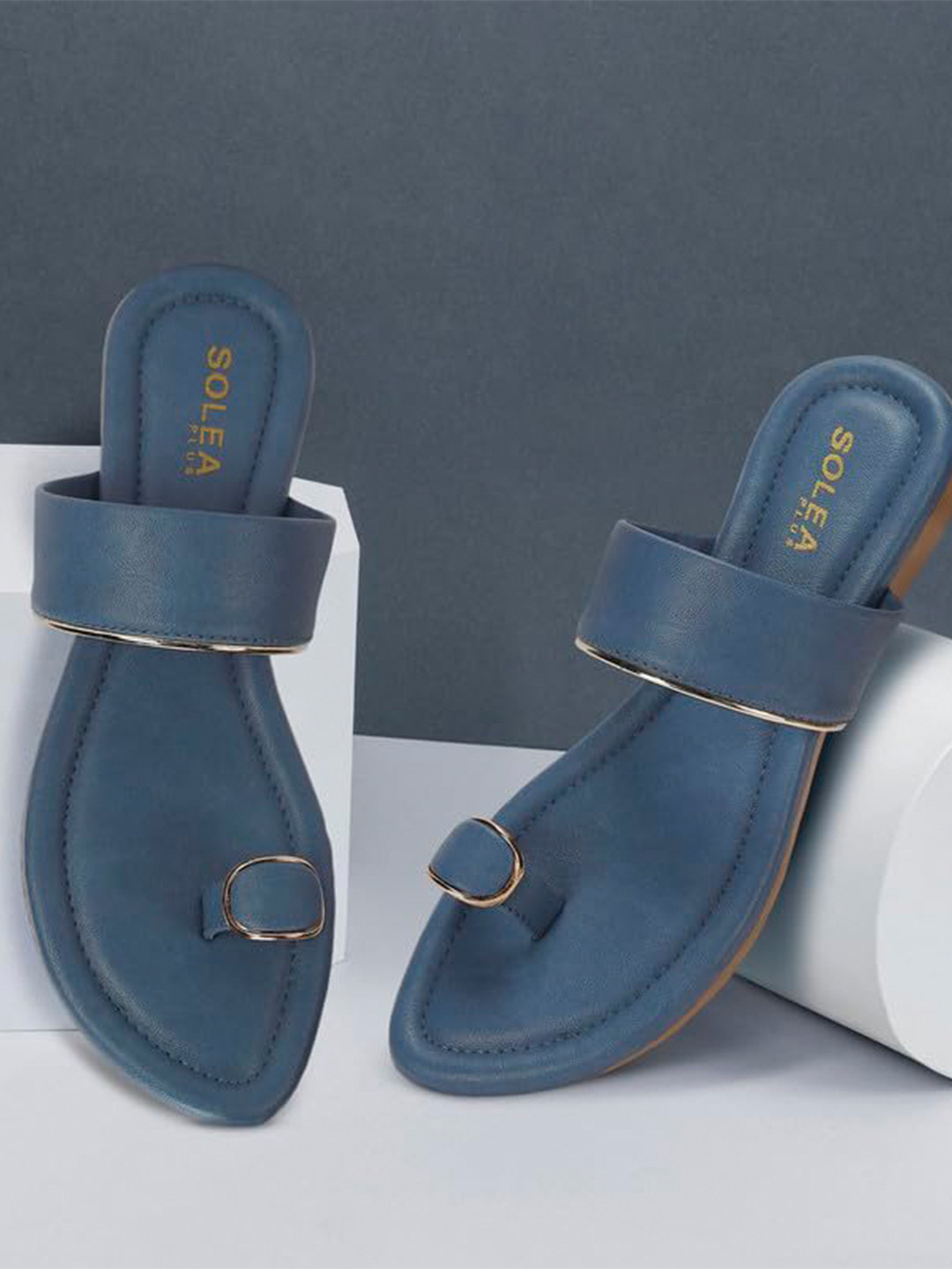 Paragon Lightweight And Ultra Comfortable One Toe Flats