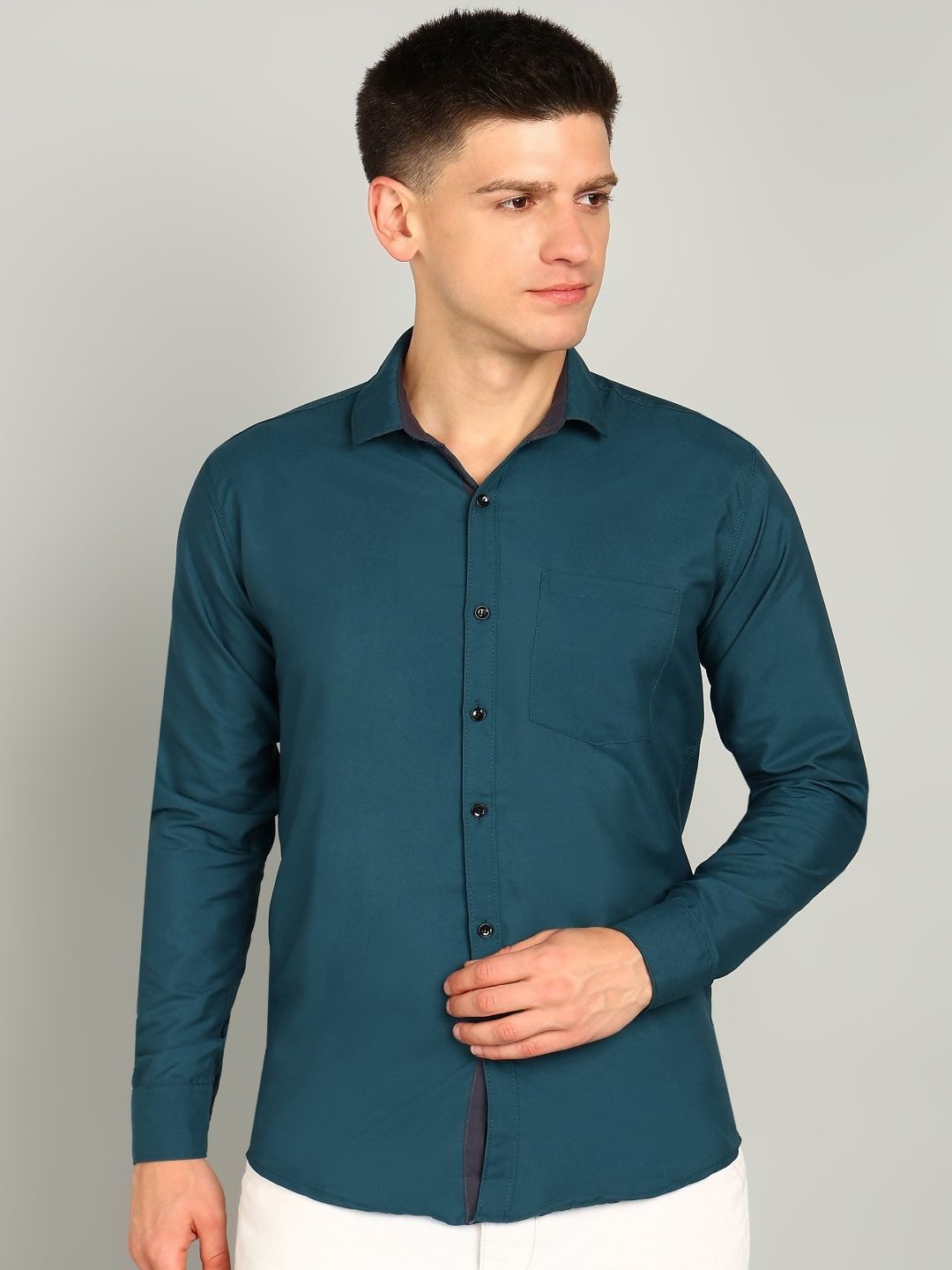 Teal Solid Regular Fit Casual Shirt with Spread Collar